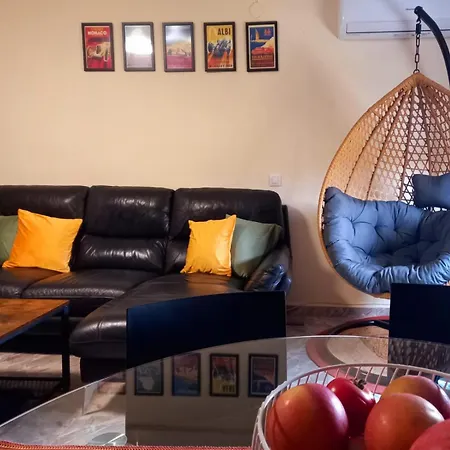 Cozy Flat With & *