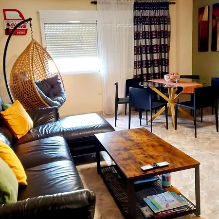 Cozy Flat With & Apartment